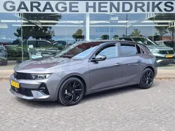 Grijs Gebruikt 2023 Opel Astra GS Line Hatchback | € 24.950 (Eerlijke prijs)