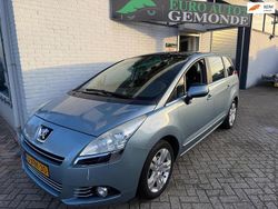 Blauw (metallic) Gebruikt 2009 Peugeot 5008 MPV | € 1.699
