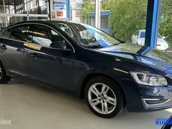 Blauw, metallic lak Gebruikt 2015 Volvo S60 Summum Sedan | € 14.950 (Goede deal)