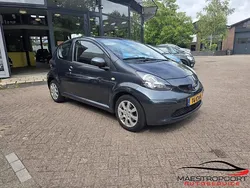 Grijs Gebruikt 2005 Toyota Aygo Hatchback | € 1.350 (Goede deal)