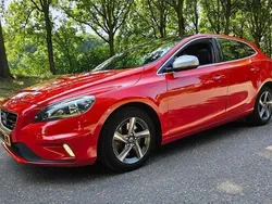 Rood Gebruikt 2014 Volvo V40 R-Design Stationwagen | € 8.950 (Eerlijke prijs)