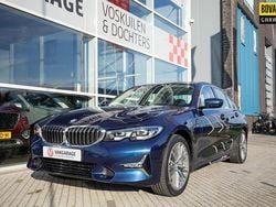 Blauw Gebruikt 2021 BMW 330e Luxury Line Sedan | € 34.950 (Super prijs)
