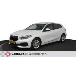 Wit, metallic lak Gebruikt 2021 BMW 118 Executive Hatchback | € 20.450 (Super prijs)