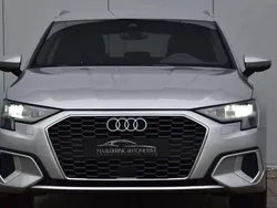 Grijs Gebruikt 2020 Audi A3 Hatchback | € 21.500 (Eerlijke prijs)