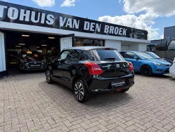 Zwart Gebruikt 2017 Suzuki Swift Hatchback | € 13.945 (Iets duurder)