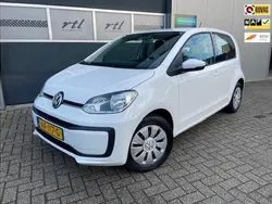 Wit Gebruikt 2017 VW up! move up! Hatchback | € 6.499 (Eerlijke prijs)