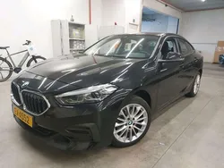 Zwart Gebruikt 2021 BMW 218 Sport Line Sedan | € 25.990 (Eerlijke prijs)