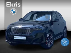 Zwart Gebruikt 2025 BMW iX1 Comfort Edition SUV | € 54.900