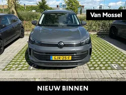 Grijs Gebruikt 2024 VW Tiguan Edition SUV | € 40.900 (Super prijs)