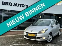 Grijs Gebruikt 2009 Renault Scénic III Dynamique MPV | € 4.245 (Eerlijke prijs)