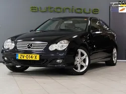 Zwart Gebruikt 2006 Mercedes C180 Sport Edition Coupé | € 4.995 (Eerlijke prijs)