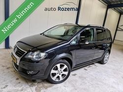 Zwart Gebruikt 2008 VW Touran Highline MPV | € 2.950 (Goede deal)