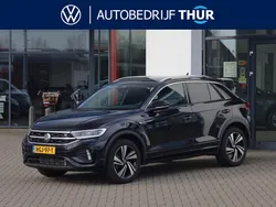 Grijs, metallic lak Gebruikt 2024 VW T-Roc R-line SUV | € 38.950 (Duur)