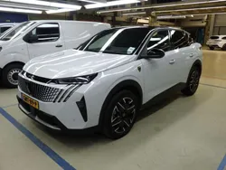 Wit, metallic lak Gebruikt 2024 Peugeot 3008 GTi SUV | € 36.800 (Iets duurder)