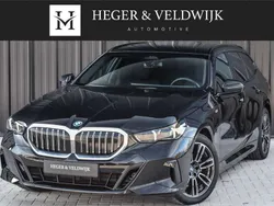 Zwart, metallic lak Gebruikt 2024 BMW 530 M Sport Stationwagen | € 68.900