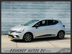 Grijs Gebruikt 2019 Renault Clio IV Intens Hatchback | € 10.999 (Eerlijke prijs)
