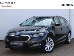 Zwart Gebruikt 2022 Skoda Octavia Style Stationwagen | € 23.950 (Eerlijke prijs)