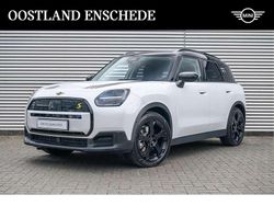 Wit, metallic lak Gebruikt 2024 Mini Cooper S Countryman Classic SUV | € 45.000