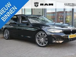 Zwart Gebruikt 2021 BMW 520 Comfort Edition Stationwagen | € 37.950 (Eerlijke prijs)