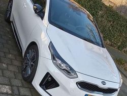 Wit Gebruikt 2019 Kia ProCeed Hatchback | € 20.900 (Goede deal)