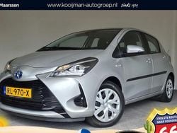 Grijs Gebruikt 2018 Toyota Yaris Hybrid Hatchback | € 15.400 (Eerlijke prijs)