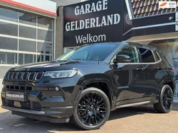 Zwart Gebruikt 2022 Jeep Compass SUV | € 24.900 (Goede deal)