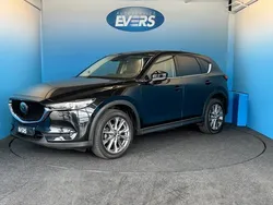 Zwart Gebruikt 2019 Mazda CX-5 SUV | € 25.950 (Eerlijke prijs)