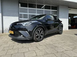 Zwart Gebruikt 2019 Toyota C-HR SUV | € 19.799 (Eerlijke prijs)