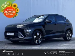 Abyss black metallic (a2b) Gebruikt 2023 Hyundai Kona Comfort SUV | € 27.685 (Duur)