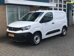 Wit Gebruikt 2020 Peugeot Partner Premium MPV | € 10.950 (Goede deal)