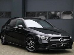 Zwart (metallic) Gebruikt 2019 Mercedes A180 AMG Hatchback | € 20.949 (Eerlijke prijs)