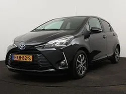 Zwart Gebruikt 2019 Toyota Yaris Limited Hatchback | € 16.445 (Eerlijke prijs)