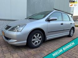 Grijs Gebruikt 2005 Honda Civic LS Hatchback | € 2.948 (Eerlijke prijs)