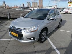Grijs, metallic lak Gebruikt 2011 Citroën DS4 So Chic Hatchback | € 7.995 (Goede deal)