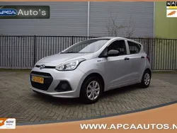 Grijs, metallic lak Gebruikt 2015 Hyundai i10 Hatchback | € 3.945 (Eerlijke prijs)