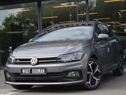 Grijs, metallic lak Gebruikt 2019 VW Polo R-line Hatchback | € 16.900 (Iets duurder)