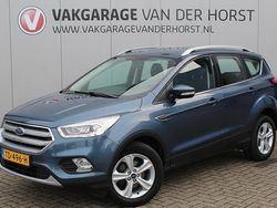 Blauw Gebruikt 2018 Ford Kuga Trend SUV | € 16.440 (Eerlijke prijs)