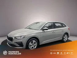 Steel grey Nieuw 2025 Skoda Scala Selection Hatchback | € 31.757 (Eerlijke prijs)