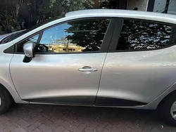 Grijs Gebruikt 2015 Renault Clio IV Expression Hatchback | € 3.900 (Eerlijke prijs)