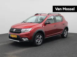 Rood Gebruikt 2019 Dacia Sandero Hatchback | € 13.435 (Duur)