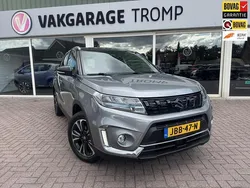 Grijs Gebruikt 2023 Suzuki Vitara Style SUV | € 23.940 (Goede deal)