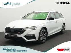 Wit Gebruikt 2024 Skoda Octavia RS Stationwagen | € 38.400 (Eerlijke prijs)