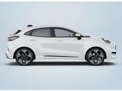 Wit Nieuw 2025 Ford Puma Gen-E Premium SUV | € 36.330