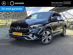 Zwart, metallic lak Gebruikt 2024 Mercedes GLA250 Luxury SUV | € 46.350 (Eerlijke prijs)