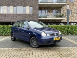 Blauw Gebruikt 2002 VW Polo Comfortline Hatchback | € 899 (Eerlijke prijs)