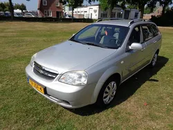Grijs, metallic lak Gebruikt 2009 Chevrolet Nubira Stationwagen | € 1.748 (Goede deal)