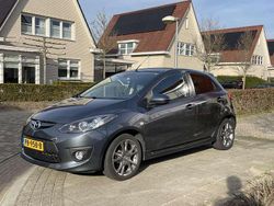 Grijs Gebruikt 2009 Mazda 2 Hatchback | € 5.950 (Iets duurder)