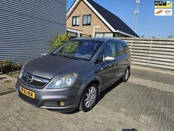 Grijs Gebruikt 2007 Opel Zafira Executive MPV | € 1.999 (Eerlijke prijs)