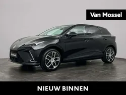 Zwart, metallic lak Nieuw 2025 MG MG4 EV Luxury Hatchback | € 31.879 (Iets duurder)