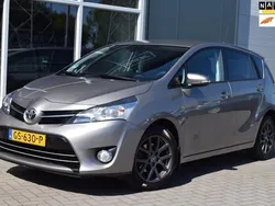 Bruin Gebruikt 2015 Toyota Verso Business Edition MPV | € 13.950 (Duur)
